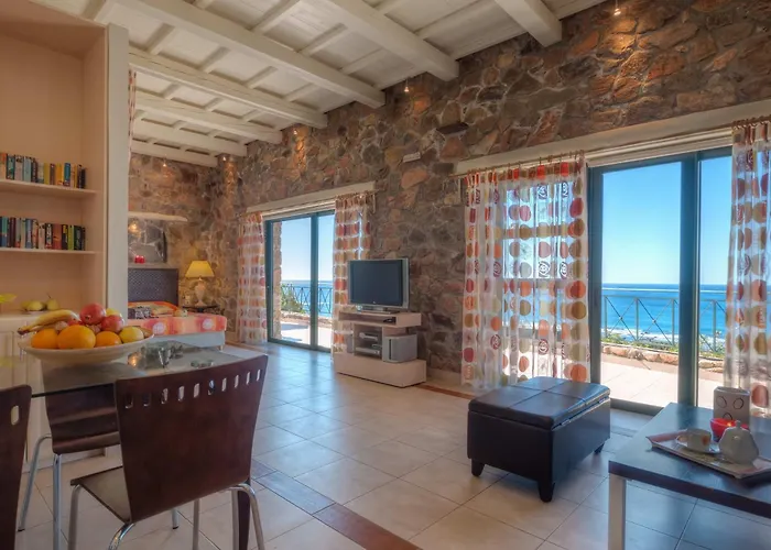 Seaview Amphitriti With Private Pool, 20 Min From Elafonissi * Chania (Crete)