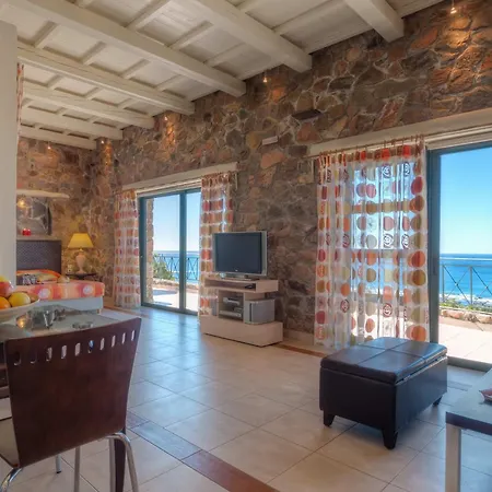 Seaview Amphitriti With Private Pool, 20 Min From Elafonissi * Hriszí Aktí Haniá